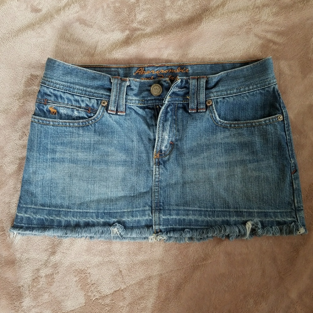 A&F denim mini skirt sz 0